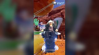 Кресло VR Crossing с возможностью вращения на 360 градусов